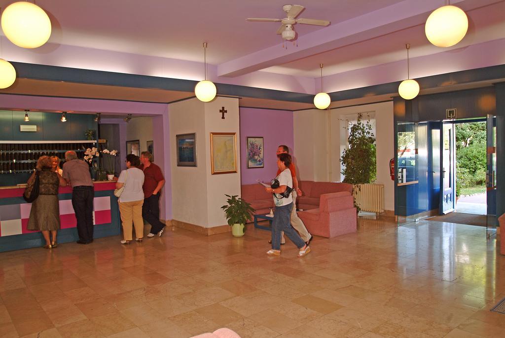 Hotel Istra Rab Town Exterior photo